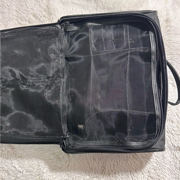 Chanel Black Makeup/Toiletry Bag - Picture 14 of 16